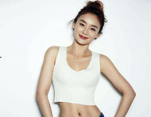 娱乐圈爆料大红女星,揭秘她的成名之路与辉煌时刻